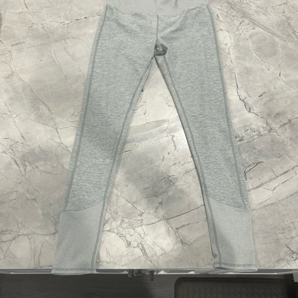 Alo Yoga Grey Leggings Size Large